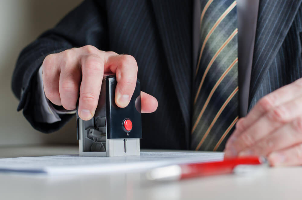 رسوم كاتب العدل عجمان