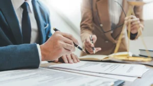 استشارة قانونية اونلاين في قضايا الأسرة والعمل والشركات